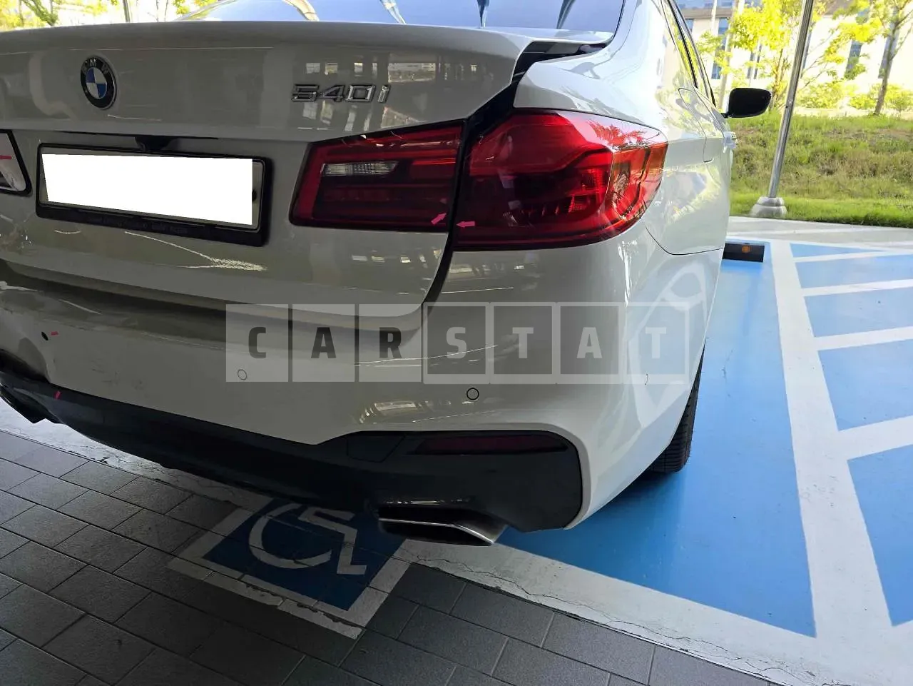 Photo 2 of 20: 2018 BMW 540i xDrive, VIN WBAJB5103JG461533 — Korean insurance auction