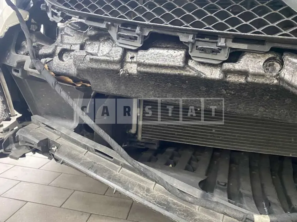 Photo 2 of 23: 2018 Mercedes-Benz E 200 — Korean insurance auction