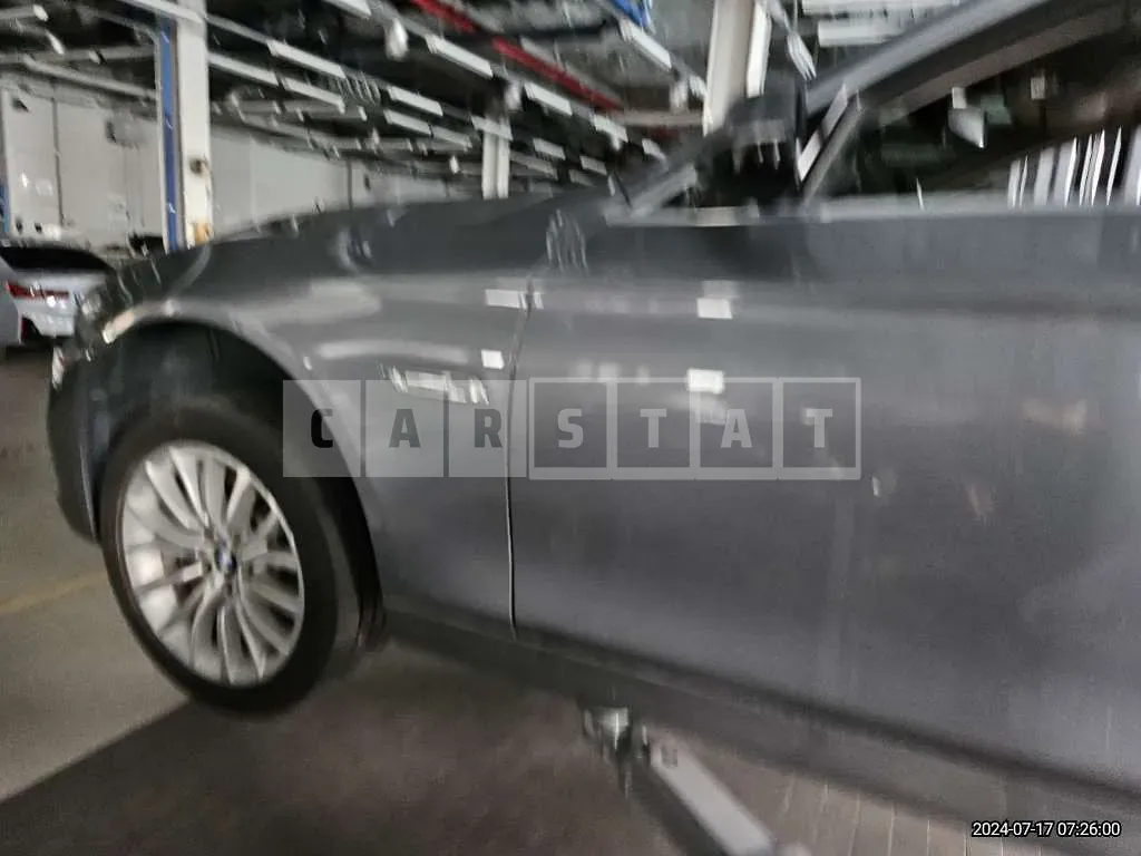 Photo 2 of 13: 2015 BMW 520d xDrive — Korean insurance auction