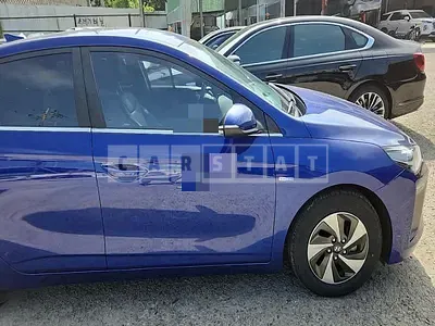Photo 1 of 33: 2018 Hyundai IONIQ Hybrid, VIN KMHC851CGKU112507 — Korean insurance auction