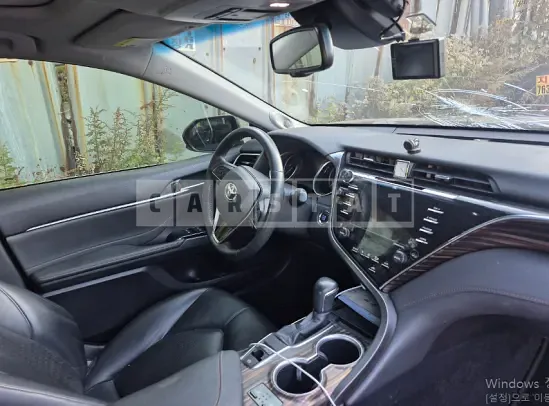Photo 2 of 21: 2018 Toyota Camry — Korean insurance auction