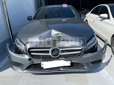 Photo 1 of 13: 2019 Mercedes-Benz C200, VIN WDDWF8AB0KR482917 — Korean insurance auction