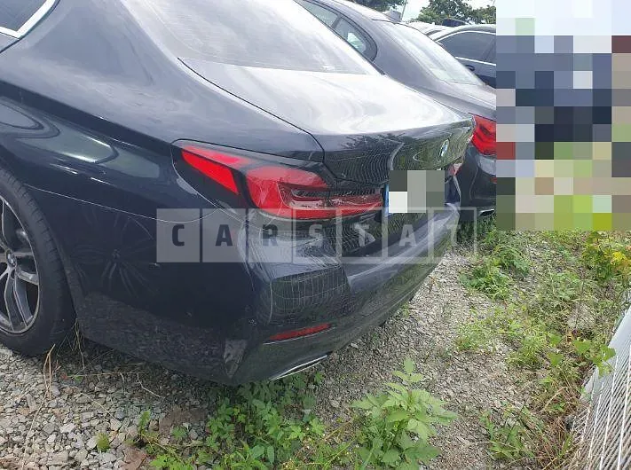 Photo 2 of 26: 2023 BMW 520i, VIN WBA11BH0XPWX94141 — Korean insurance auction