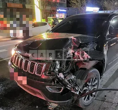 Photo 1 of 8: 2018 Jeep Zipgrand Cherokee, VIN 1C4RJFBG7JC158546 — Korean insurance auction