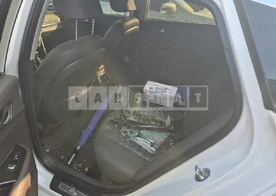 Photo 2 of 11: 2019 Kia K5 — Korean insurance auction