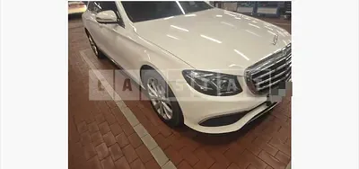 Photo 1 of 36: 2017 Mercedes-Benz E300 4Matic — Korean insurance auction