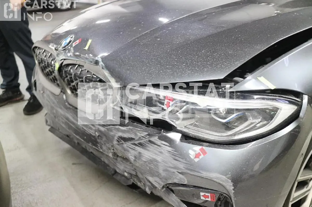 Photo 2 of 31: 2022 BMW M 340i, VIN WBA5U7109NFL93306 — Korean insurance auction