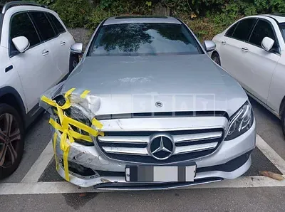 Photo 1 of 3: 2018 Mercedes-Benz E200 — Korean insurance auction