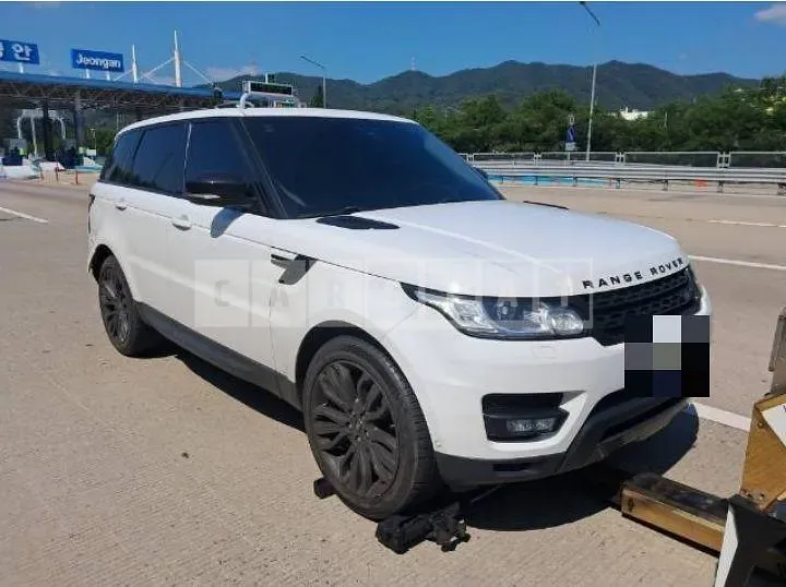 Photo 2 of 5: 2017 Land Rover Range Rover Sport 3.0d — Korean insurance auction