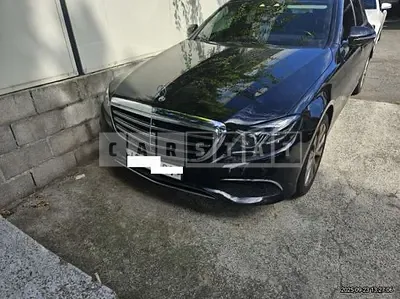 Photo 1 of 16: 2017 Mercedes-Benz E 300 — Korean insurance auction