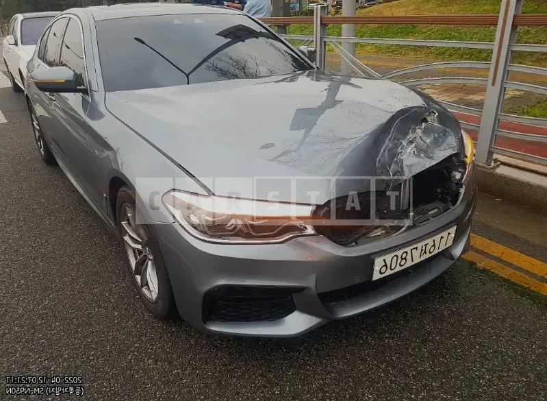 Photo 2 of 5: 2020 BMW 520d, VIN WBAJF3107LWW71893 — Korean insurance auction