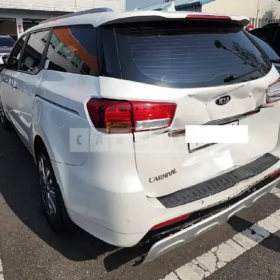 Photo 2 of 18: 2016 Kia Carnival, VIN KNAMC81ABGS101179 — Korean insurance auction