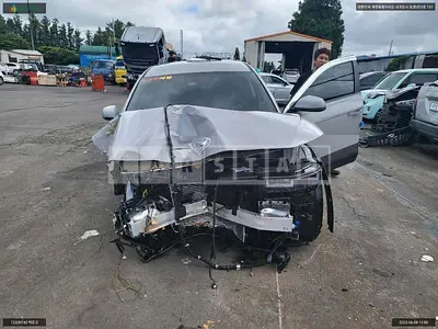 Photo 1 of 21: 2022 Hyundai Ionic 5, VIN KMHKL81AFNU085469 — Korean insurance auction