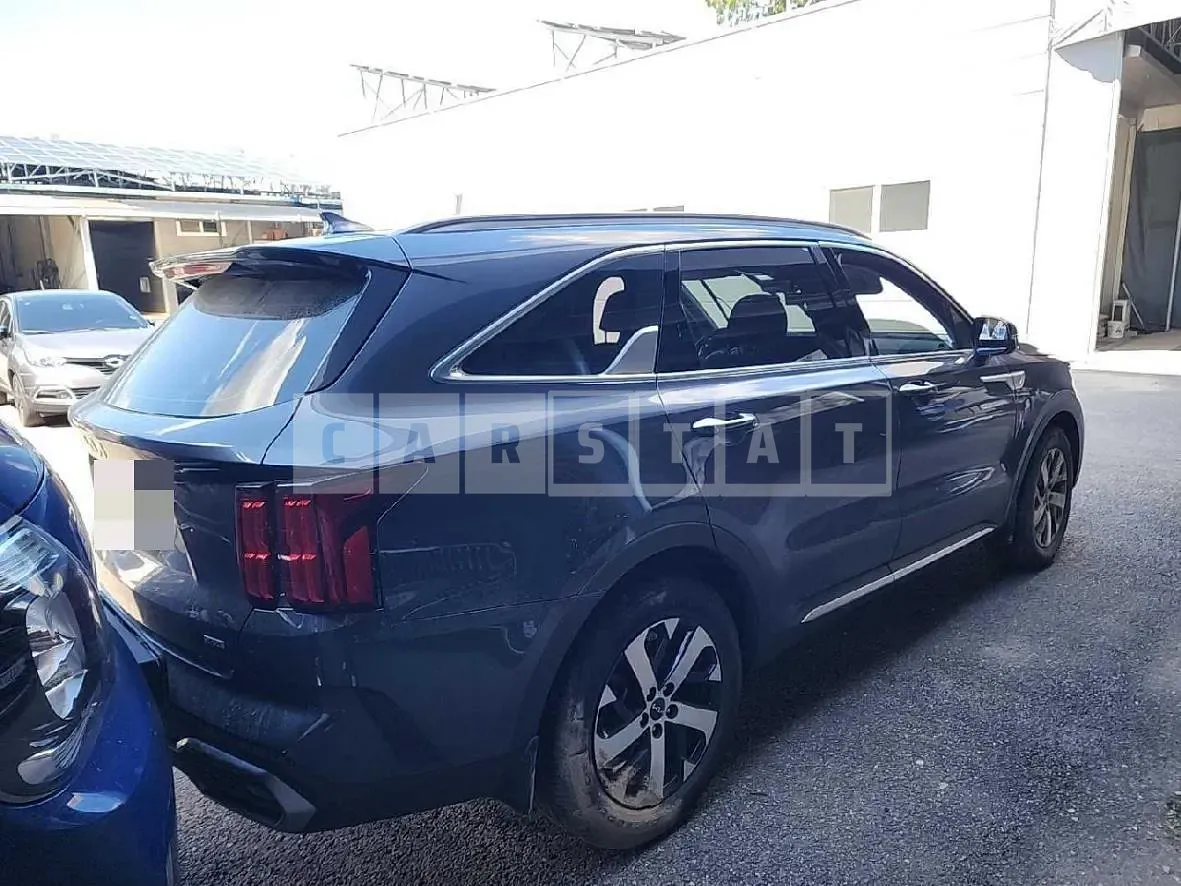 Photo 2 of 31: 2022 Kia Sorento 4WD — Korean insurance auction
