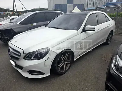 2016 Mercedes-Benz E250 BlueTec 4MATIC