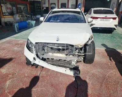 Photo 1 of 11: 2020 Mercedes-Benz E220 d 4Matic, VIN W1KZF0FB2LA764113 — Korean insurance auction