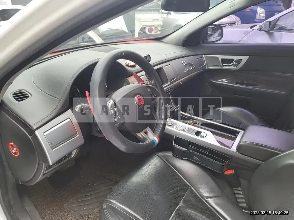 Photo 2 of 13: 2015 Jaguar XF 2.2d, VIN SAJAA06J6FDU58596 — Korean insurance auction
