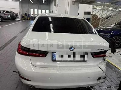 Photo 1 of 24: 2022 BMW 320i — Korean insurance auction
