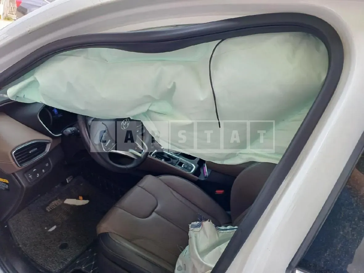 Photo 2 of 13: 2020 Hyundai Santa Fe 2.0, VIN KMHS381BBLU272943 — Korean insurance auction