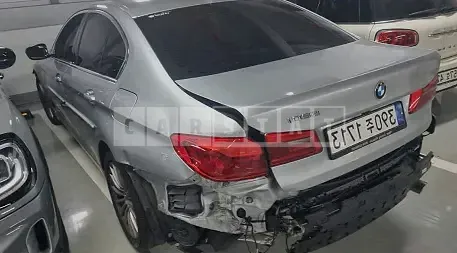 Photo 2 of 8: 2019 BMW 520i Luxury, VIN WBAJK7109KBP75200 — Korean insurance auction