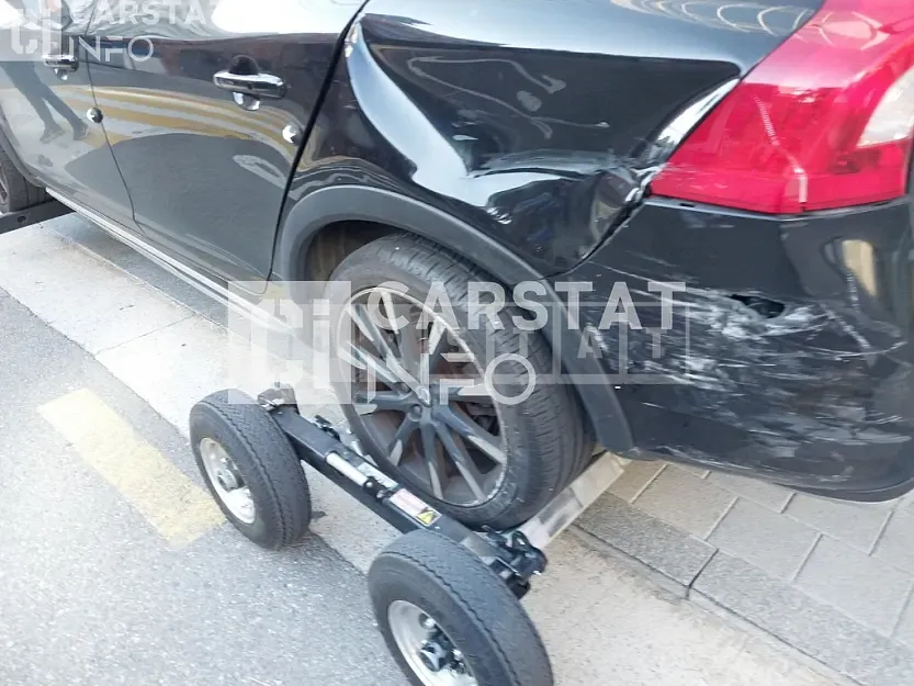 Photo 2 of 16: 2015 Volvo V60CCT5 AWD — Korean insurance auction