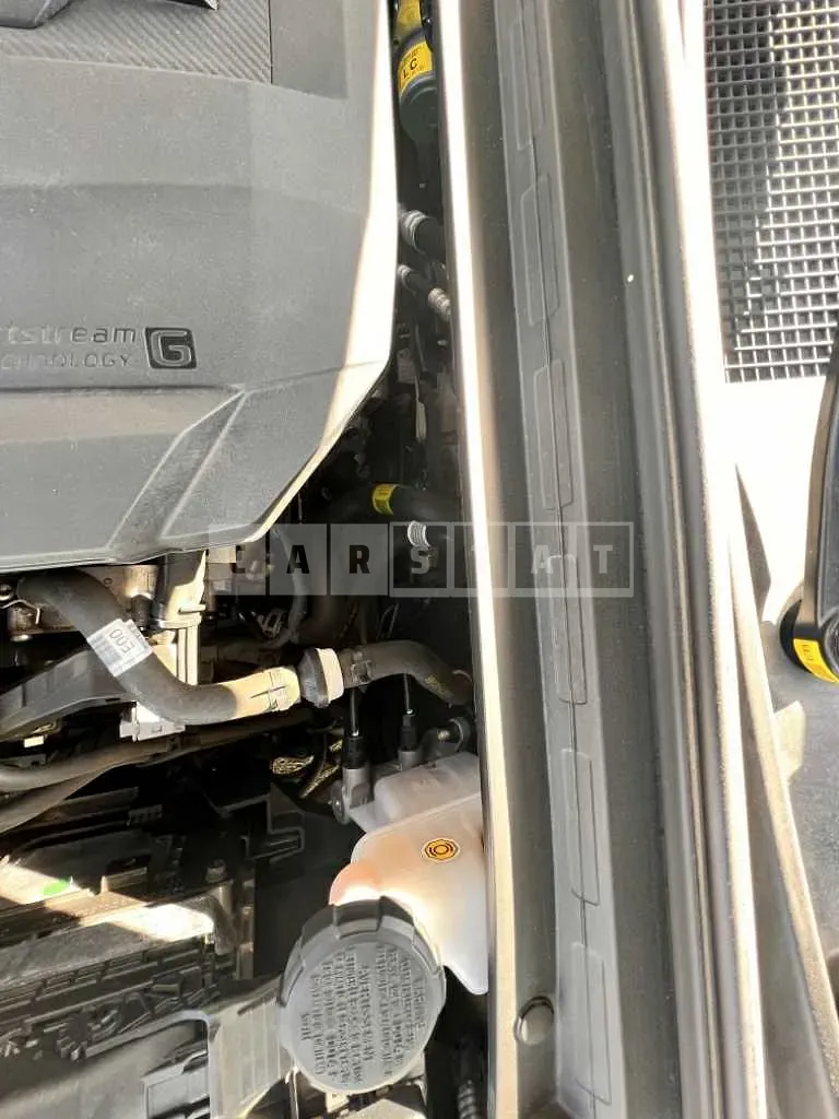 Photo 2 of 3: 2020 Kia K5, VIN KNAG341ABLA014854 — Korean insurance auction