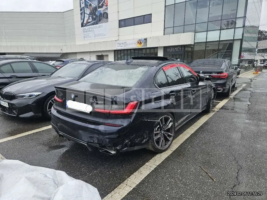 Photo 2 of 22: 2021 BMW M340i, VIN WBA5U7100MFK12530 — Korean insurance auction