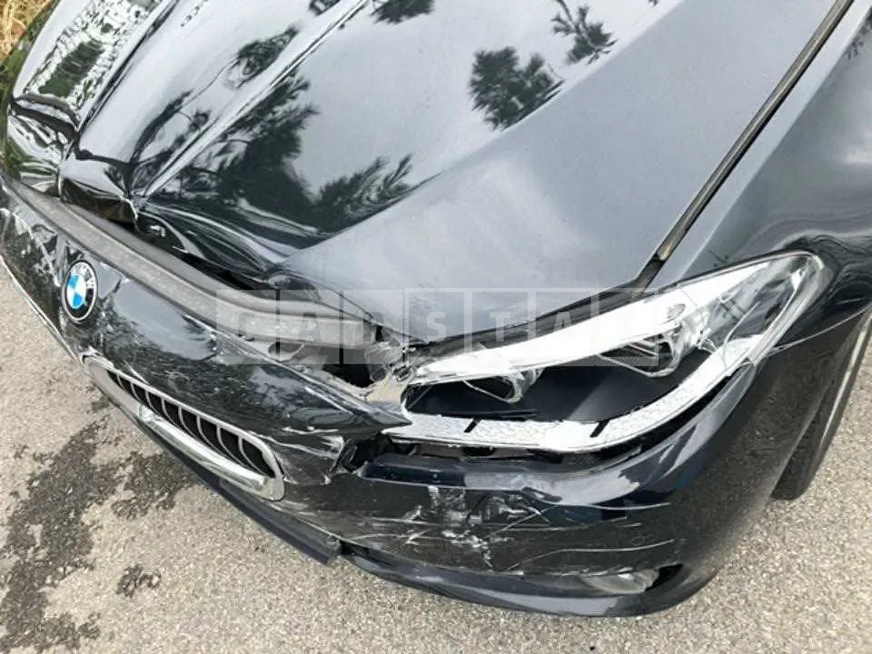 Photo 2 of 23: 2016 BMW 520d, VIN WBA5E510XGG206976 — Korean insurance auction