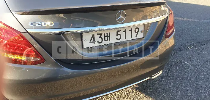 Photo 3 of 3: 2018 Mercedes-Benz C 200, VIN WDDWF4CB4JF685394 — Korean insurance auction