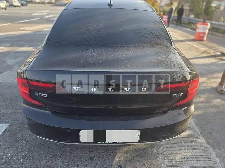 Photo 2 of 14: 2017 Volvo S90T5 — Korean insurance auction