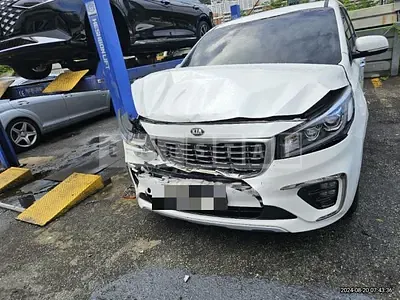 Photo 1 of 11: 2020 Kia Carnivals — Korean insurance auction