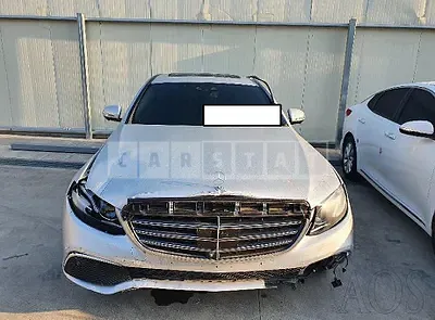 Photo 1 of 50: 2020 Mercedes-Benz E300 e 4Matic, VIN W1KZF5EB5LA841295 — Korean insurance auction