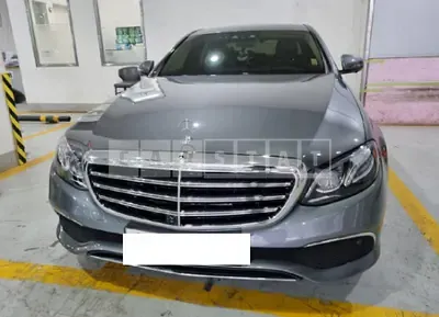 Photo 1 of 29: 2018 Mercedes-Benz E 300 — Korean insurance auction