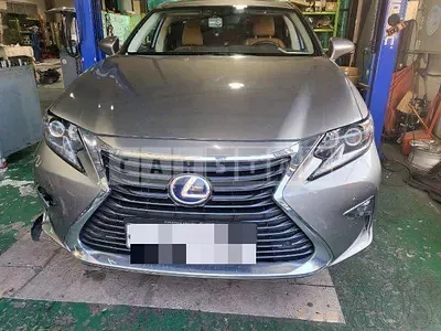 Photo 1 of 36: 2018 Lexus ES300h, VIN JTHBW1GG4J2175257 — Korean insurance auction