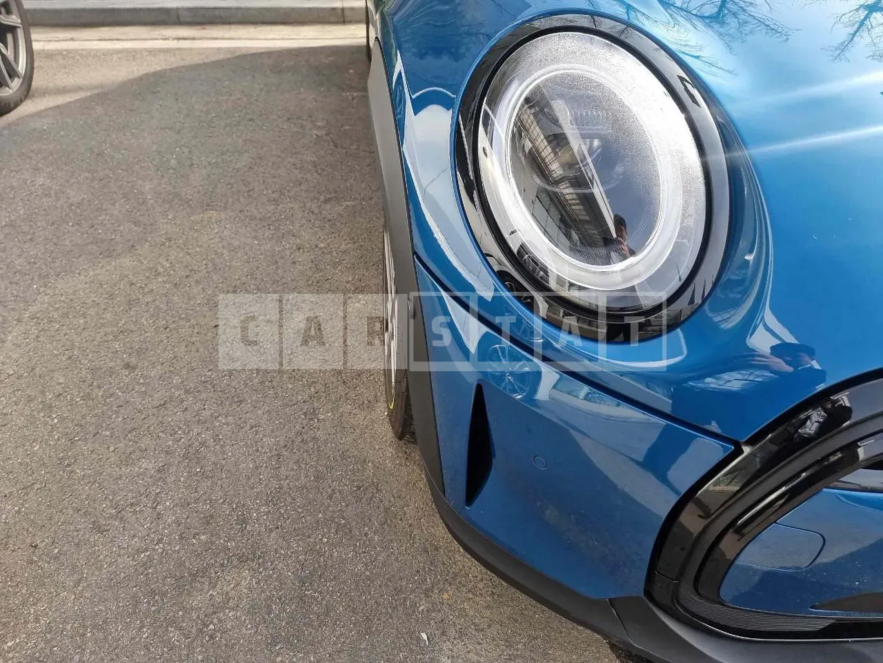 Photo 2 of 30: 2023 MINI Cooper Se, VIN WMW11DJ04R2U59490 — Korean insurance auction
