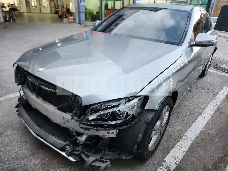 Photo 2 of 26: 2016 Mercedes-Benz C220d 4Matic, VIN WDDWF0FB6GF281929 — Korean insurance auction