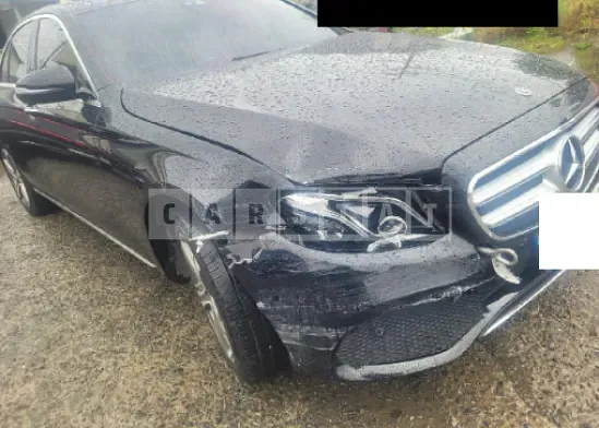 Photo 2 of 34: 2019 Mercedes-Benz E220d — Korean insurance auction