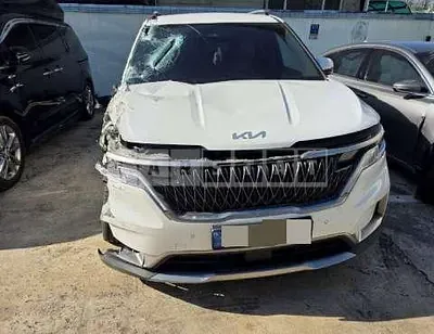 Photo 1 of 62: 2022 Kia Carnivals — Korean insurance auction