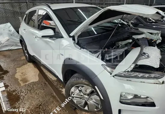 Photo 2 of 26: 2020 Hyundai Kona Electric, VIN KMHK281GFLU108007 — Korean insurance auction