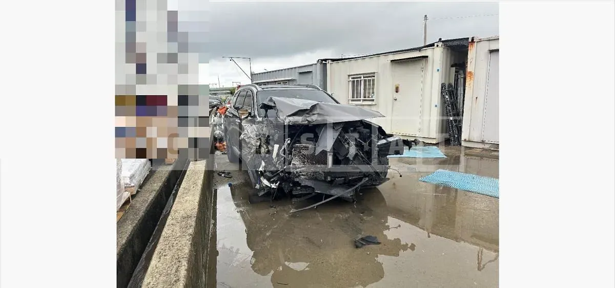 Photo 2 of 12: 2019 Hyundai Santa Fe TM — Korean insurance auction