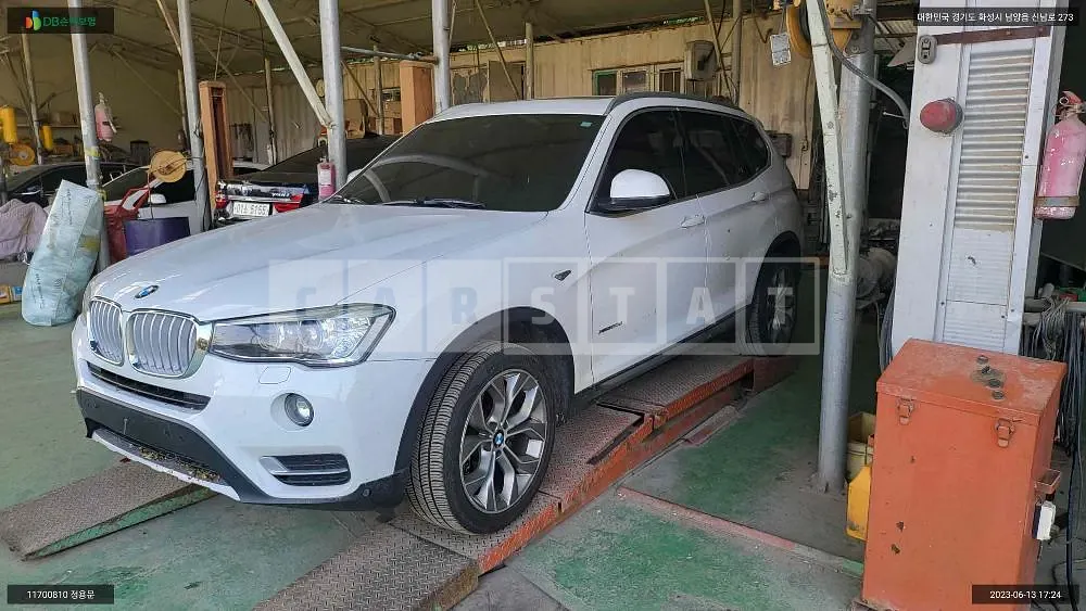 Photo 2 of 11: 2016 BMW X3 xDrive 20d, VIN WBAWZ5109G0S23897 — Korean insurance auction