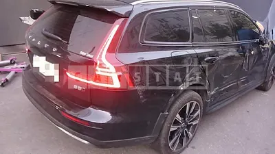 Photo 1 of 5: 2023 Volvo V60CCB5 AWD — Korean insurance auction