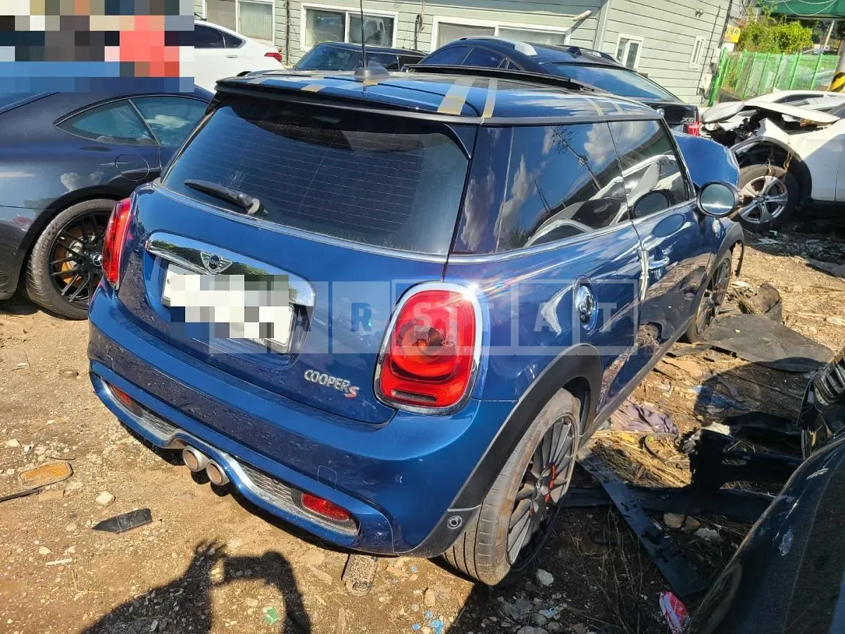 Photo 2 of 12: 2014 MINI Cooper S — Korean insurance auction