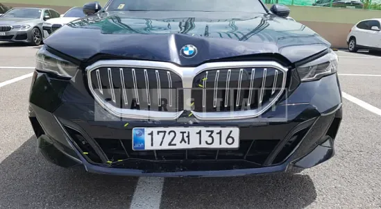 Photo 2 of 42: 2024 BMW 530i xDrive — Korean insurance auction