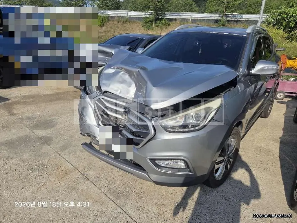 Photo 2 of 6: 2015 Hyundai Tucson ix — Korean insurance auction