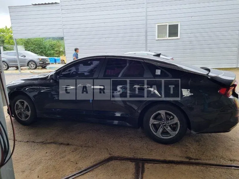 Photo 2 of 15: 2020 Kia K5, VIN KNAG541BBLA063969 — Korean insurance auction