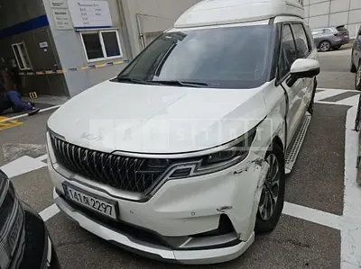 Photo 1 of 18: 2023 Kia Carnival High Limousine — Korean insurance auction