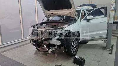 Photo 1 of 21: 2021 Volvo XC60T8 AWD, VIN YV1UZBR0DM1749064 — Korean insurance auction