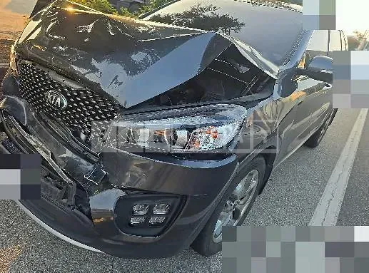 Photo 2 of 4: 2016 Kia Sorento — Korean insurance auction