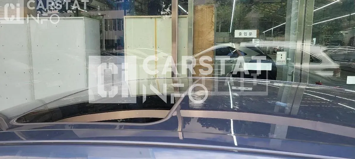 Photo 2 of 58: 2019 Toyota Avalon Hybrid, VIN 4T1B21FB8KU008713 — Korean insurance auction
